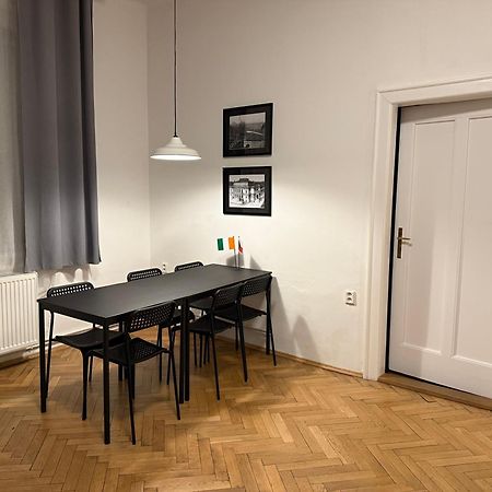 Castle View Apartment Прага Екстериор снимка