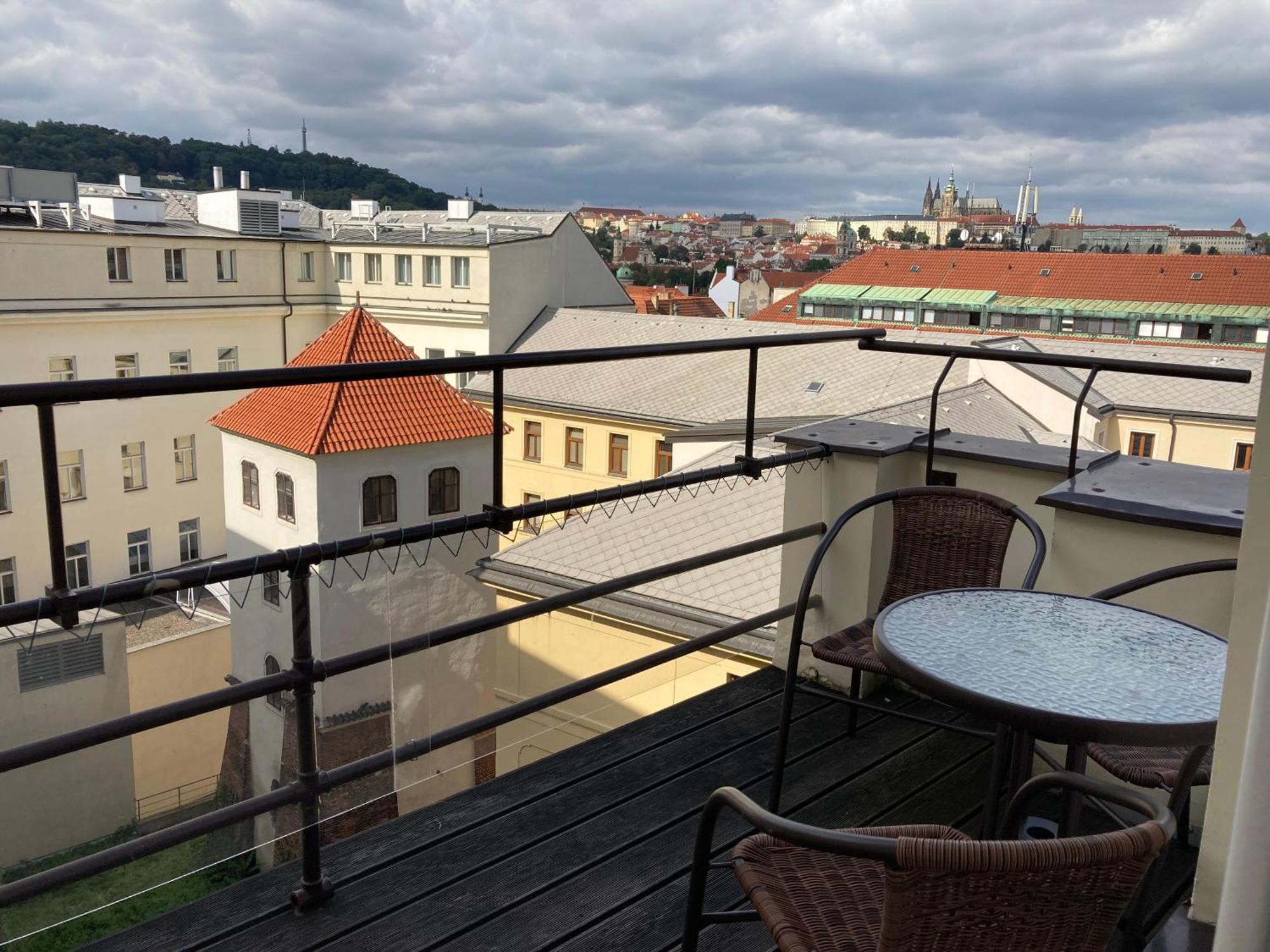 Castle View Apartment Прага Екстериор снимка